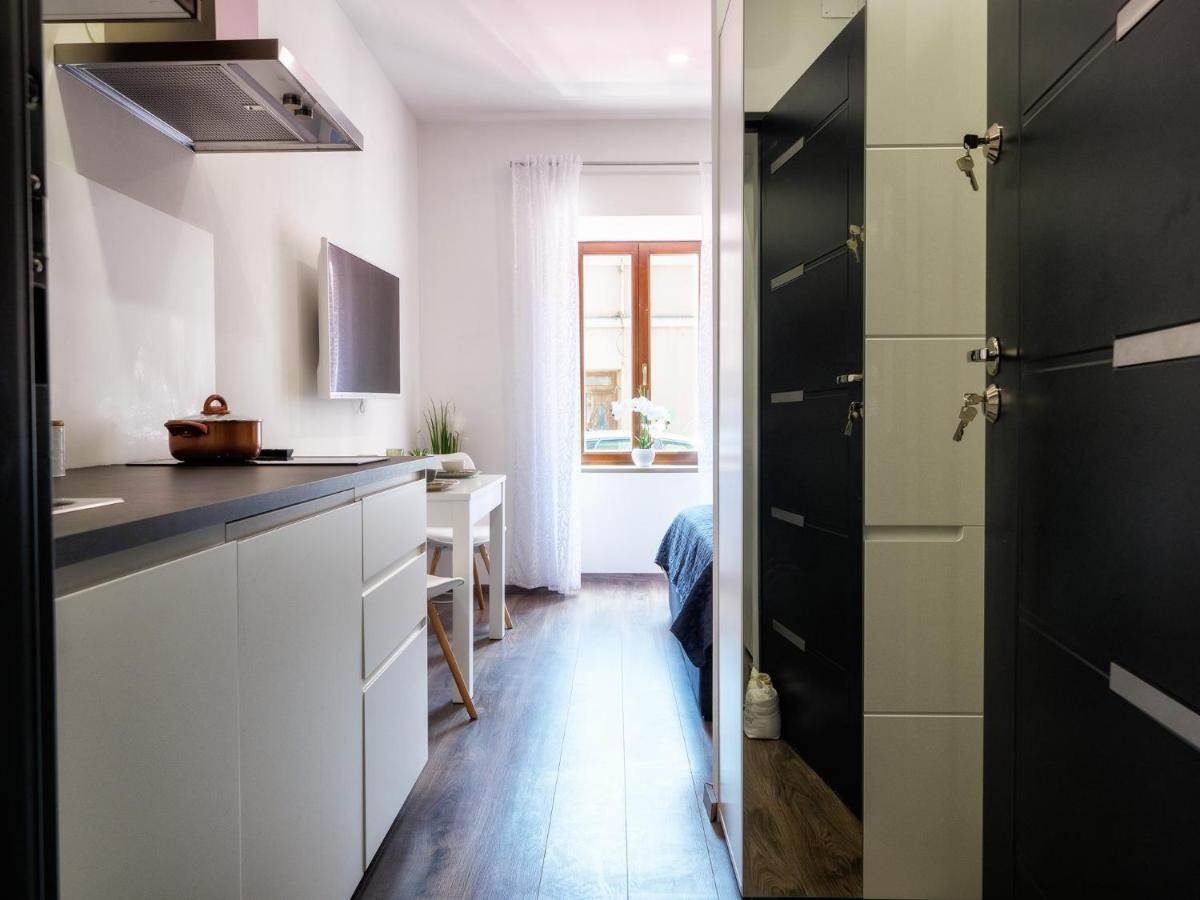 Arena Delight Studio Apartments Pula Exterior foto
